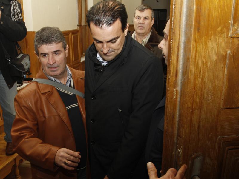 Apostu şi Stoia îşi petrec sărbătorile după gratii VIDEO