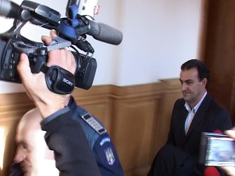 A treia încercare nereuşită de eliberare a primarului Apostu