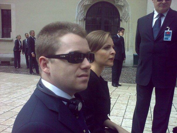 Consilierul premierului, rănit într-un accident în Vâlcele VIDEO
