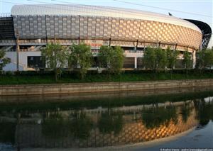 Începe lupta pentru spaţiile comerciale din incinta Cluj Arena