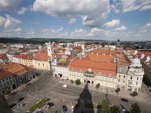 2012: Sondajele indică  “meci egal” la Cluj