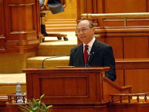 Băsescu s-a supărat pe lume şi şi-a retras Legea sănătăţii