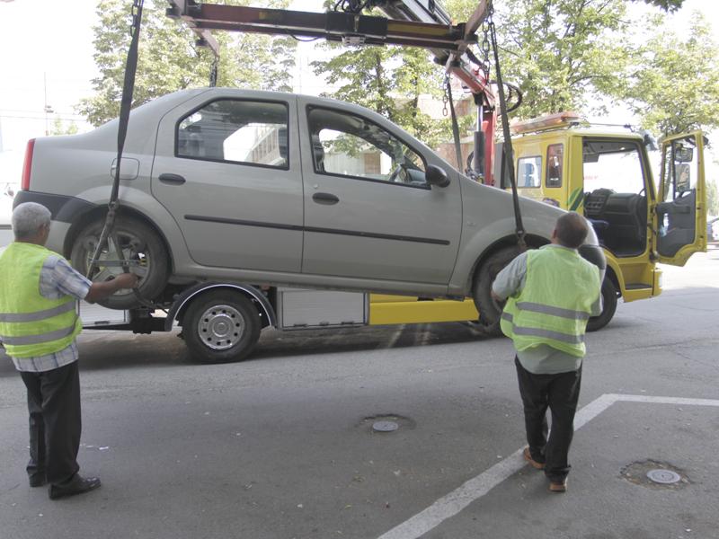 Clujenii pornesc o nouă bătălie împotriva ridicării maşinilor