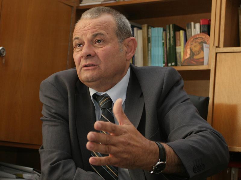 Despre “trecutul care nu vrea să treacă”