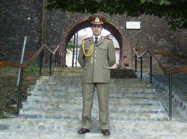 Locotenentul clujean care a protestat în uniformă la Bucureşti cere în mod şocant: Dictatură Militară