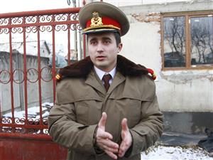 Locotenentul protestatar vrea dictatură militară