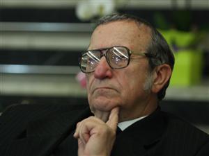 Chermeza populistului Diaconescu (III)