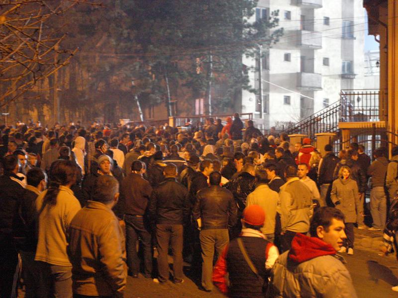 CFR, pus să plătească daune morale către doi fani Dinamo