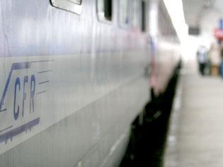 Cinci linii de cale ferată închise, şapte cu restricţii, 197 de trenuri anulate. Vezi care e situaţia la Cluj