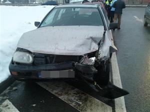 Accident la Gherla pe fondul neacordării de prioritate