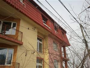 Probleme cu ţurţurii? Cheamă pompierii! FOTO / VIDEO