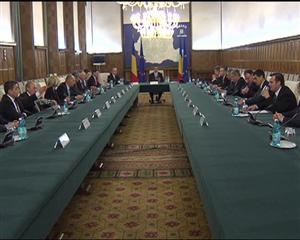 Românii au o părere bună despre noul premier, dar nu cred că va scoate ţara din criză VIDEO
