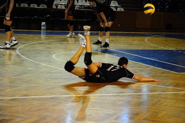 Voleibaliştii şi-au luat revanşa împotriva CSU Galaţi: 3-0