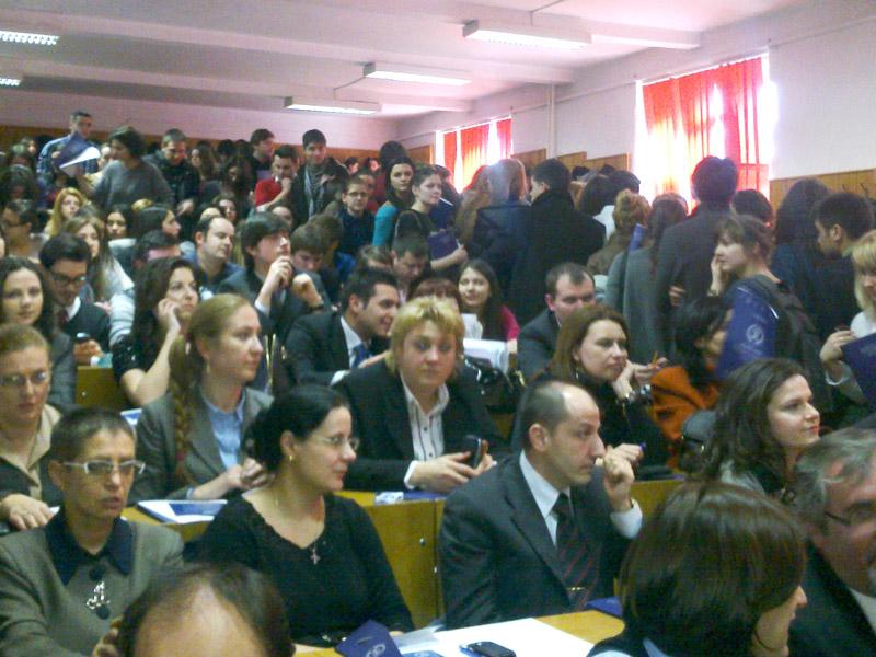 Stagii gratuite pentru studenţi la avocaţi de succes ai Clujului