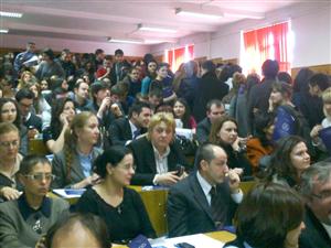 Stagii gratuite pentru studenţi la avocaţi de succes ai Clujului