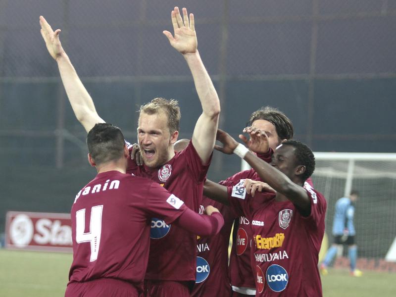 Fiestă în Gruia: CFR Cluj e noul lider al Ligii I