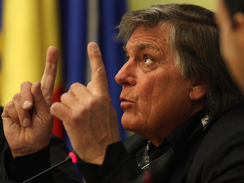 Florin Piersic vrea să ceară cetăţenia Republicii Moldova