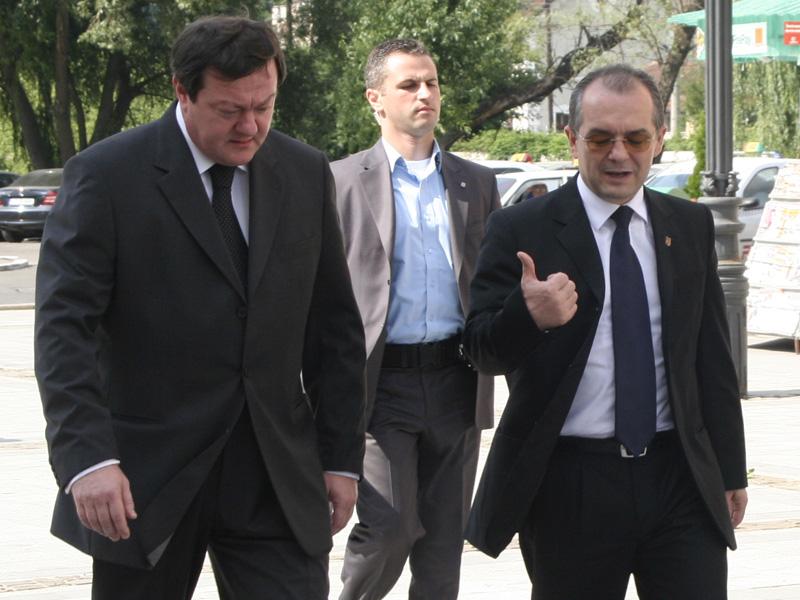 Şi Frunzăverde îl “împinge” pe Boc să candideze la Cluj