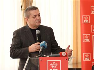 Ioan Rus: “Boc, un premier ruşine naţională. Ar fi culmea ironiei să ia voturi la Cluj”