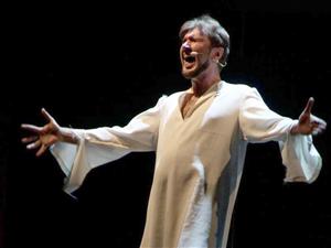Continuă seria neagră la Cluj: sinucidere la Opera Maghiară şi o alta lângă Dej