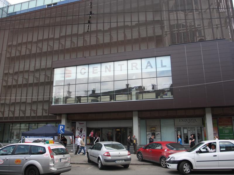 Marile magazine schimbă traficul din oraş