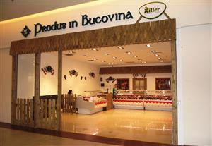 Gospodărie bucovineană cu carne şi lapte în mall-ul din Gheorgheni