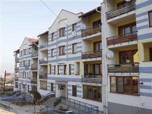 Vânzarea blocurilor ANL şi chiriile agită spiritele în Consiliul Local