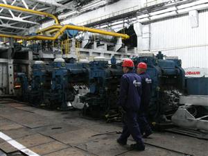 Consolare: înainte să fie daţi afară, angajaţii Mechel primesc prime de Paşte