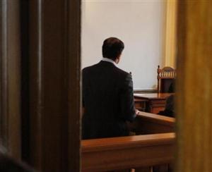 Va fi eliberat Apostu din arest în Vinerea Mare? La Bucureşti se judecă un nou recurs UPDATE Apostu rămâne în arest