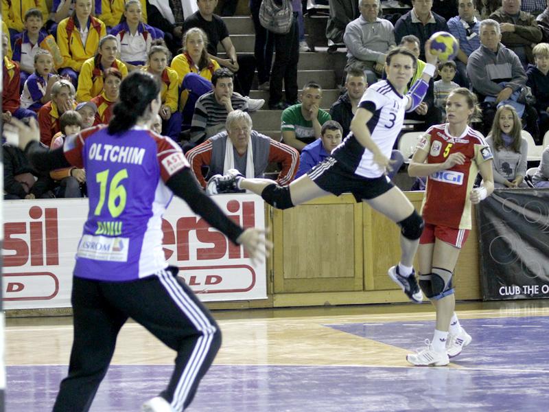 Vor să încheie campionatul cu victorii pe linie