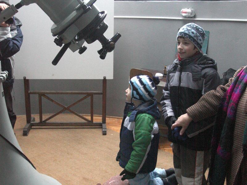 Observaţii astronomice, în Piaţa Mihai Viteazul şi la Observatorul Astronomic UBB, sâmbătă