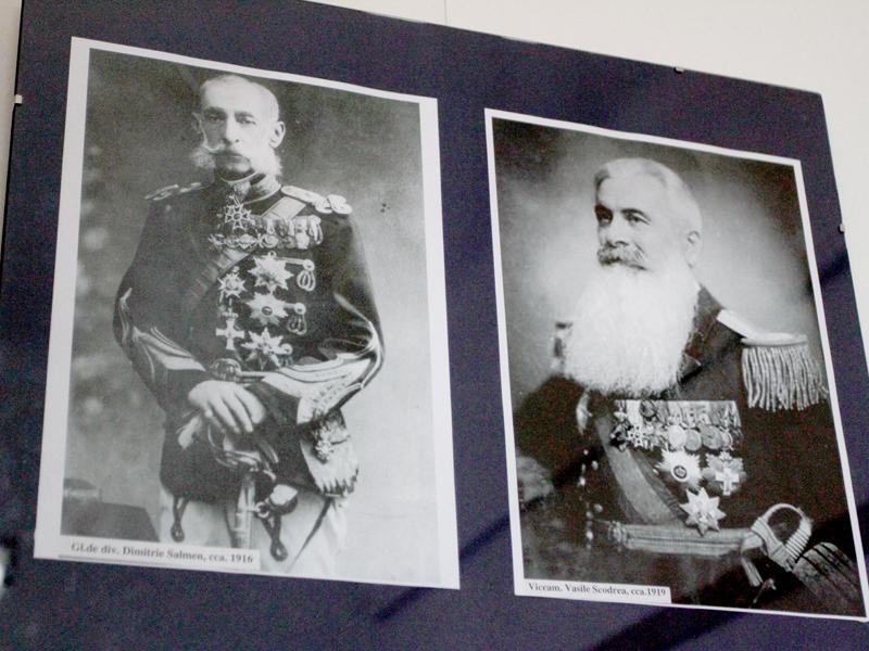 Uniformele militare de altădată, în expoziţie