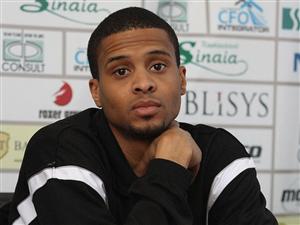 Lawrence părăseşte 