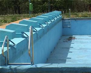 Ştranduri vs. piscine la Cluj