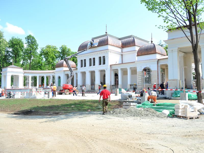 Cât costă să închiriezi cazinoul din Parcul Central 