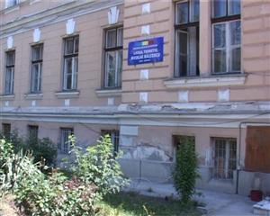 Cad pereţii la Liceul Bălcescu VIDEO