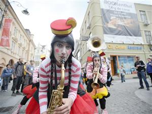 Primul weekend al “carnavalului teatral” de la Sibiu FOTO