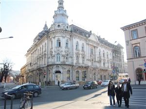 Ruina Hotelului Continental se transformă în spaţiu de expoziţii, la TIFF. Vezi toate vernisajele