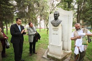 Bust nou în Parcul Central