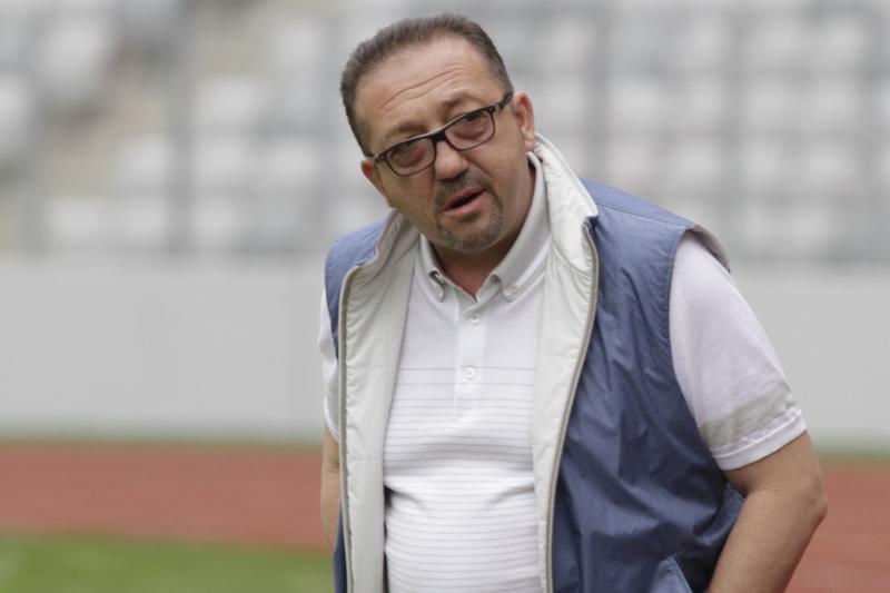 Negocieri pe două planuri: Walter susţine că a mai primit o ofertă pentru “U”