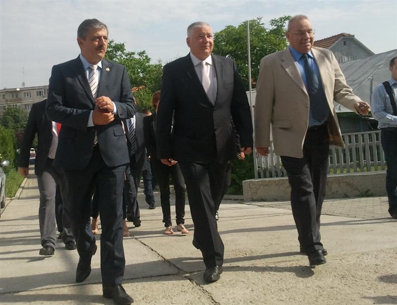 Nicoară: 