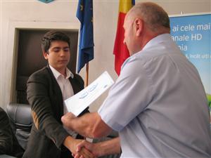 Olimpic naţional la matematică, premiat cu un laptop