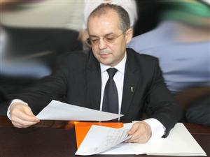A câştigat Clujul, dar a zburat de la şefia PDL