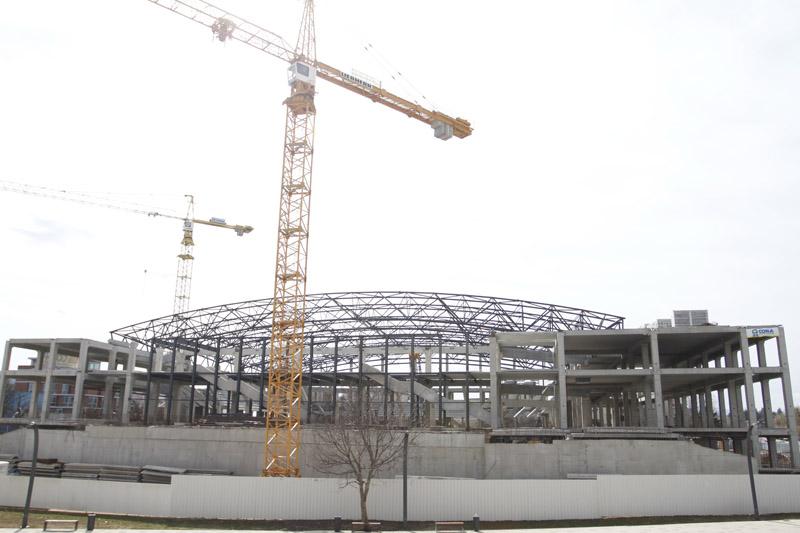 Licitaţie nouă şi constructor nou la sala polivalentă. Descarcă motivarea instanţei VIDEO