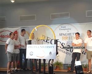 Campioni mondiali la poduri din spaghete VIDEO