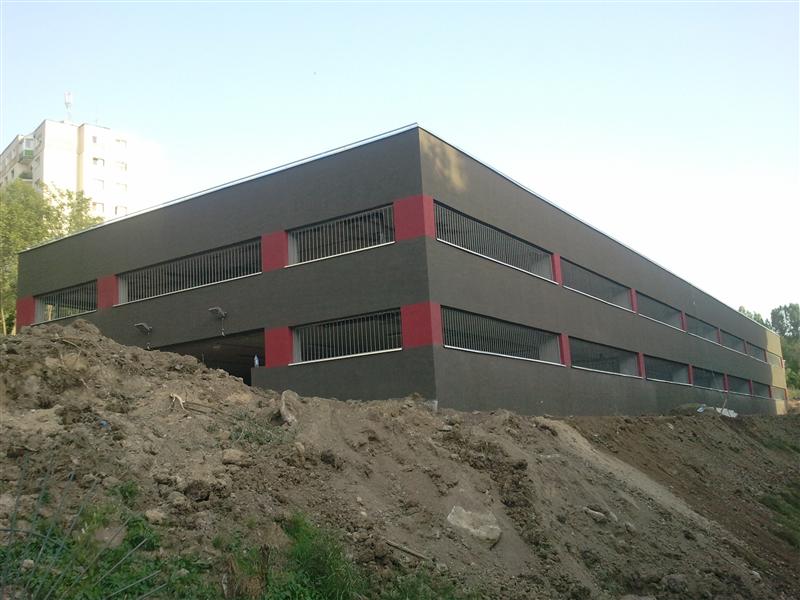 Parking-ul de pe Mehedinţi, gata cel târziu în august
