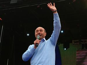 9.154.307 voturi ca să cadă Băsescu
