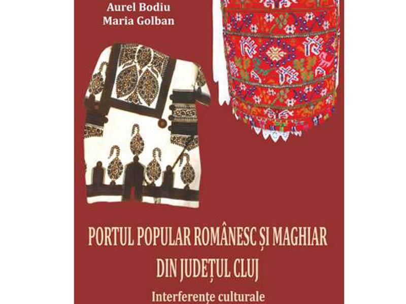 Carte despre portul popular român şi maghiar din judeţ