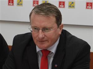 Lăpuşan: Poliţistul din Măguri Răcătău umbla pe la oameni să-i îndemne să nu participe la referendum