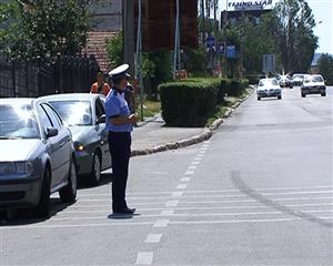 Poliţia Rutieră a organizat filtre pe toate drumurile din judeţ ca să prevină turismul electoral VIDEO
